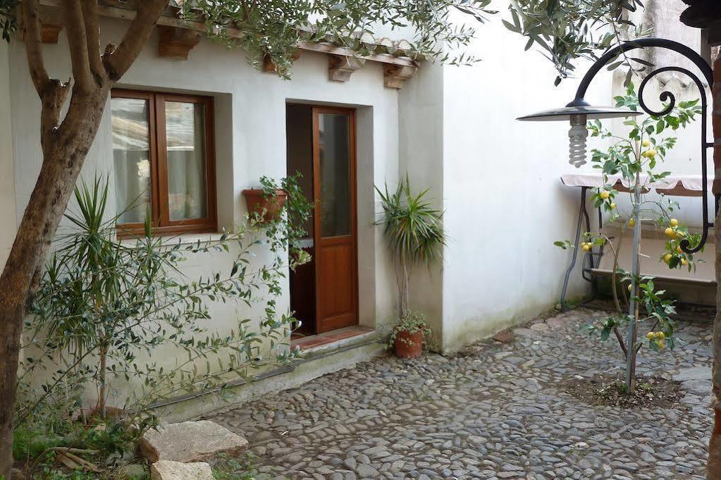Casa Camboni-Dimora Storica Bed & Breakfast San Vito  Exterior photo